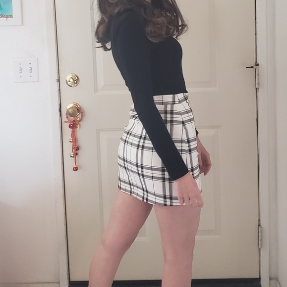 Plaid skirt - Picture 2 of 5